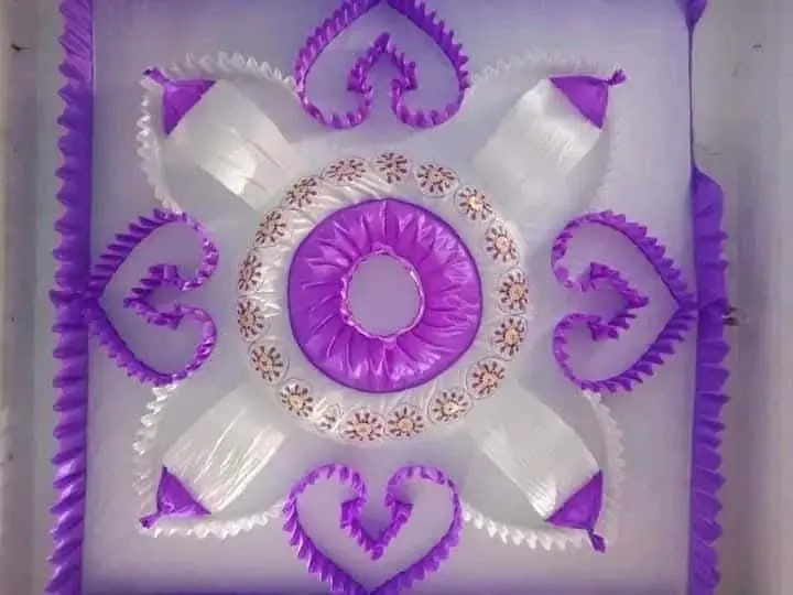 Heart medallion, purple and white